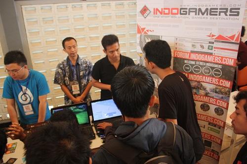 Ether Saga dan Lineage II Indogamers Berhasil Tarik Perhatian Pengunjung GDG Prime 2015!