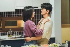Bikin Baper! Seo In Guk dan Park Ji Hyun Pamer Kemesraan ala Pengantin Baru di Drakor Terbaru(FOTO: Soompi.com)
