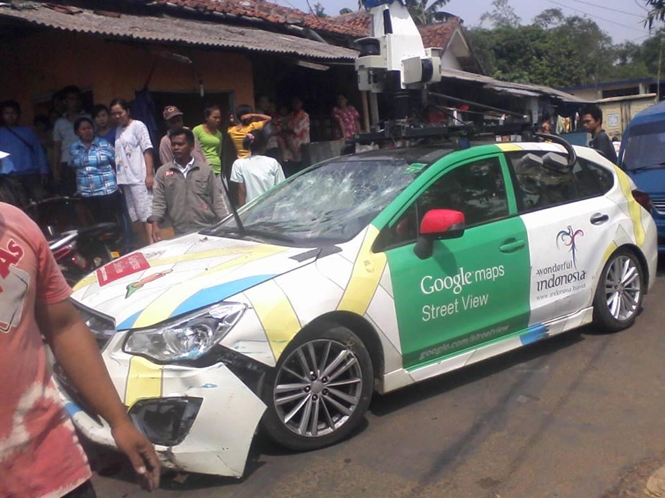 Mobil Google Street View Melakukan Tabrak Lari di Kota Bogor