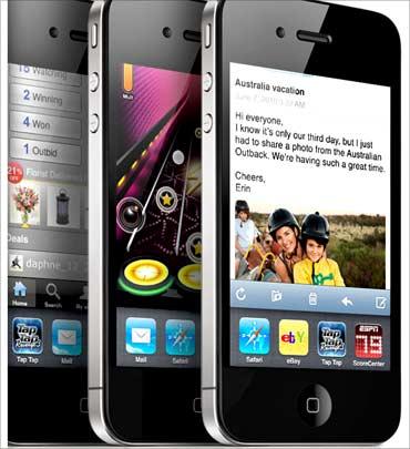 Apple Akan Potong Harga iPhone 4 Habis-habisan!