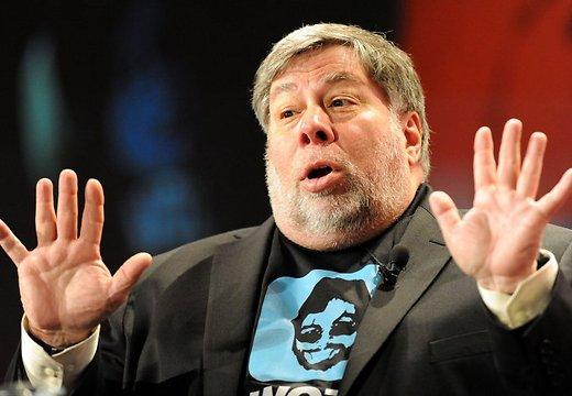 Cuma Pakai Setengah Hari, Steve Wozniak Langsung Buang Samsung Galaxy Gear