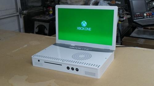 Gokil! Pria Ini Rubah Xbox One S Jadi Laptop Gaming!
