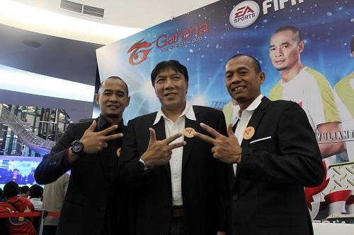 Tiga Pesepakbola Legendaris Indonesia Merumput di Fifa Online 3!