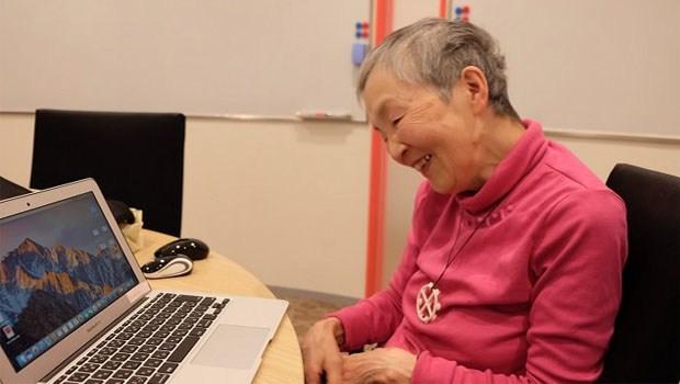 Ajib! Nenek 81 Tahun Ini Membuat Game Untuk iPhone