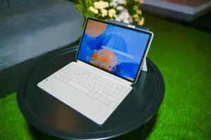 Lenovo resmi menghadirkan Lenovo Yoga Tab , tablet AI canggih (FOTO: Dok.Lenovo)